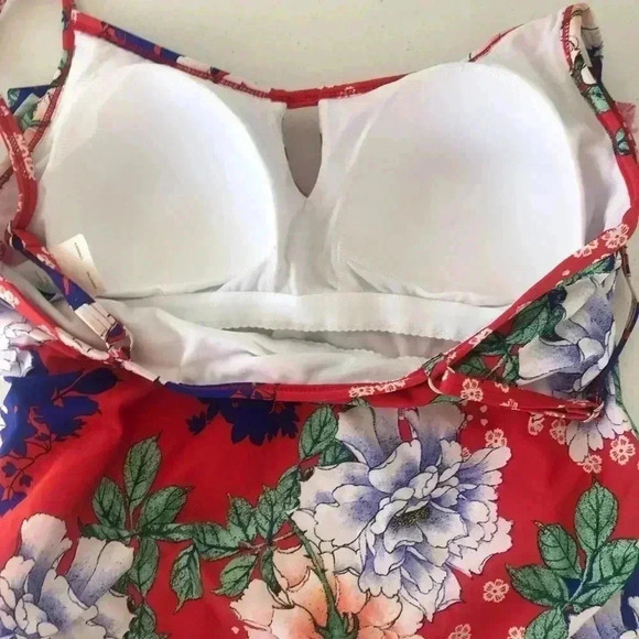 CLEANWATER Red Floral Ruffle Keyhole Tankini Swim Top - SZ Womens Medium - NWT - Picture 5 of 7